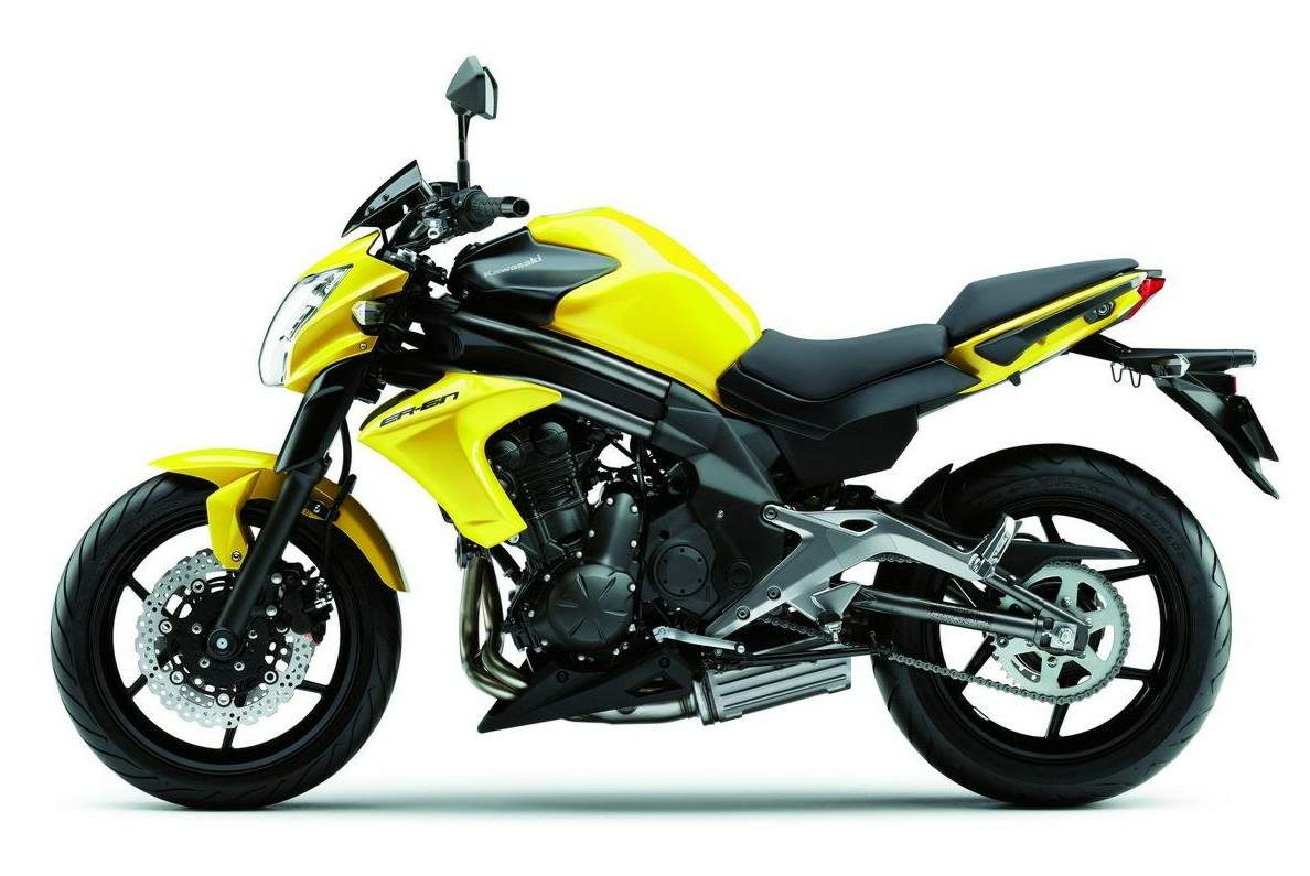 Kawasaki_ER-6n_12.jpg