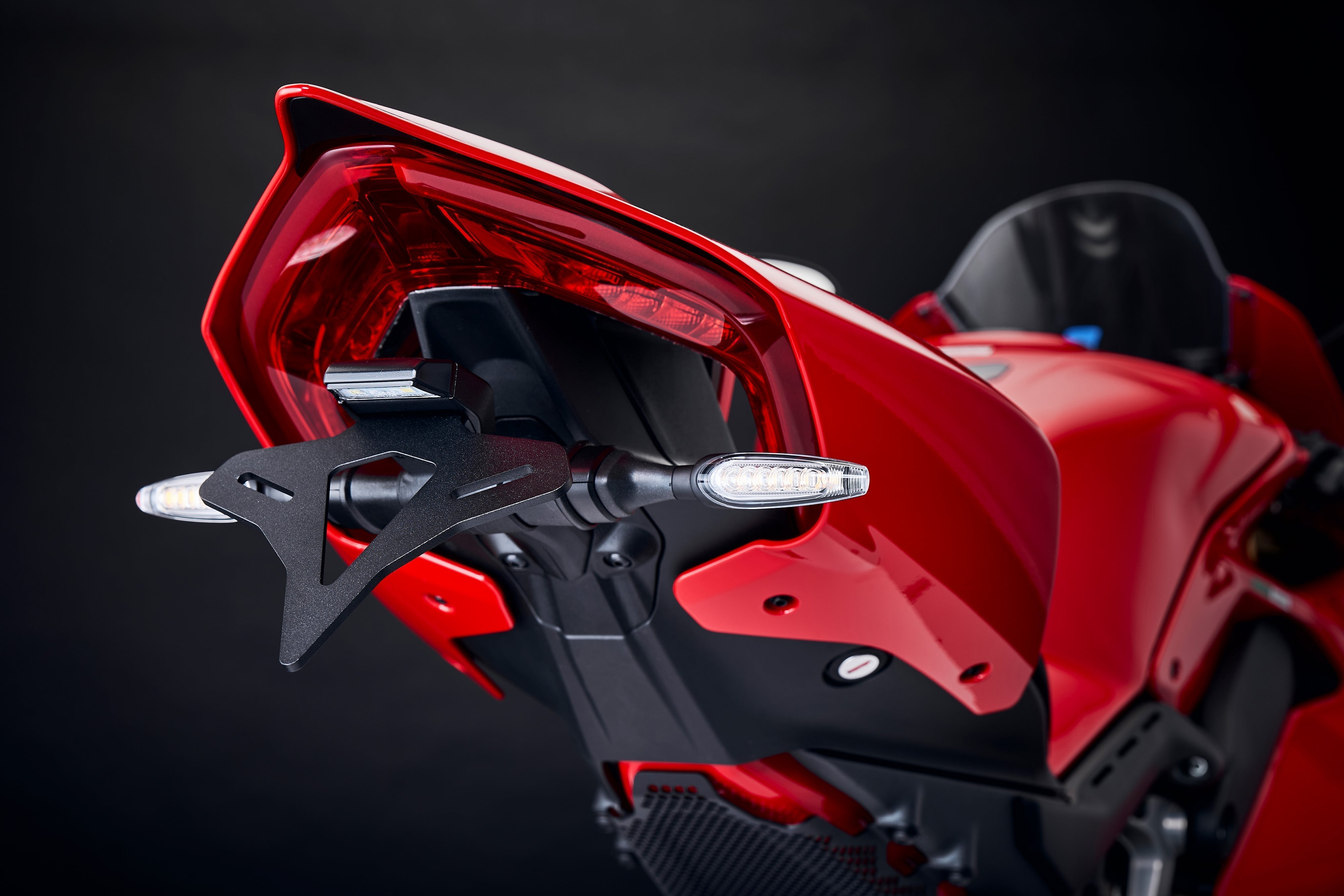 EVOTECH-2022-Ducati-Panigale-V4S-Tail-Tidy-L1190823_5a8f6f17-1391-400e-950e-7055c7b3dd6a.jpg