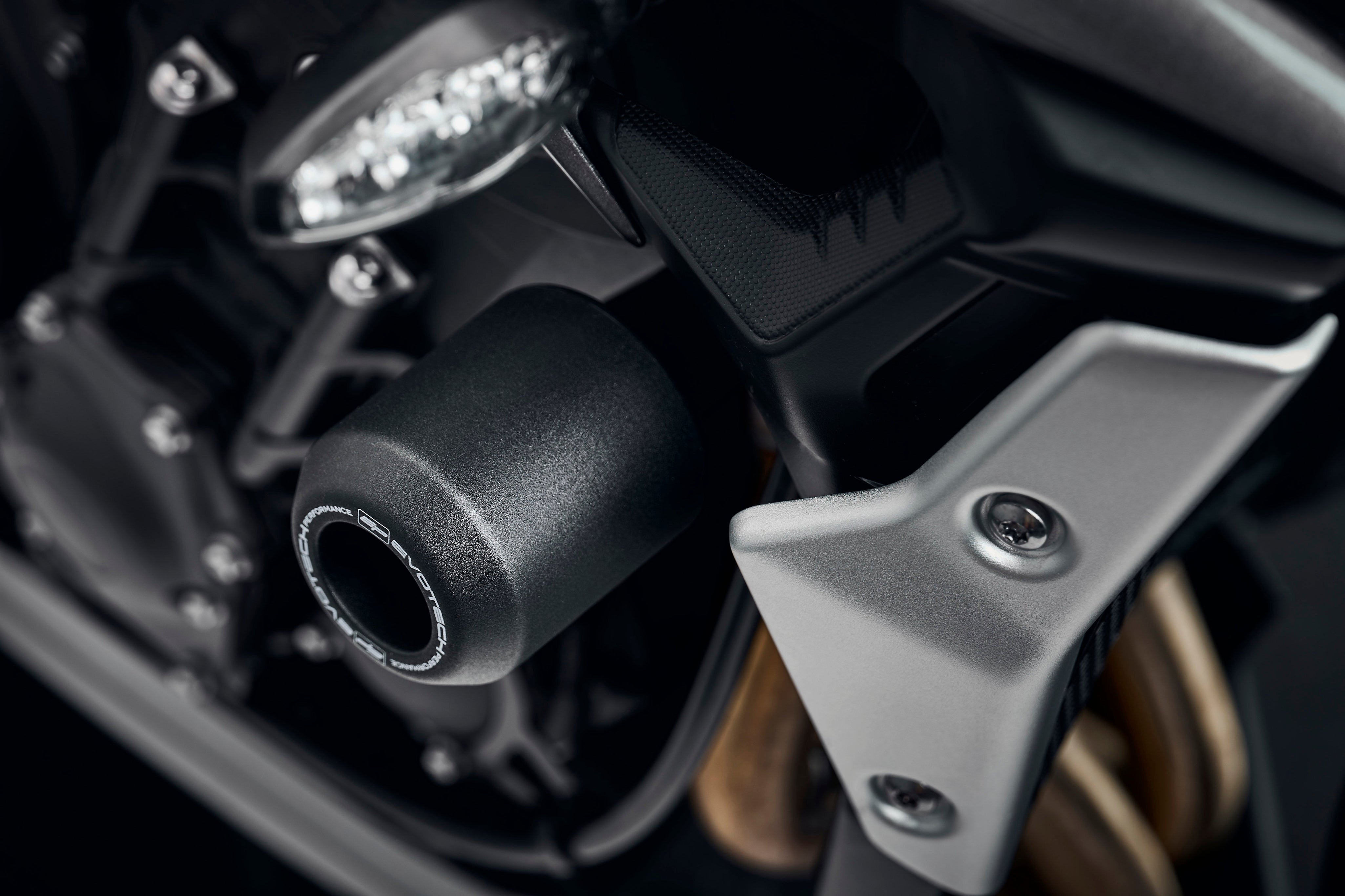 EP Triumph Street Triple Crash Bobbins 2013 - 2016