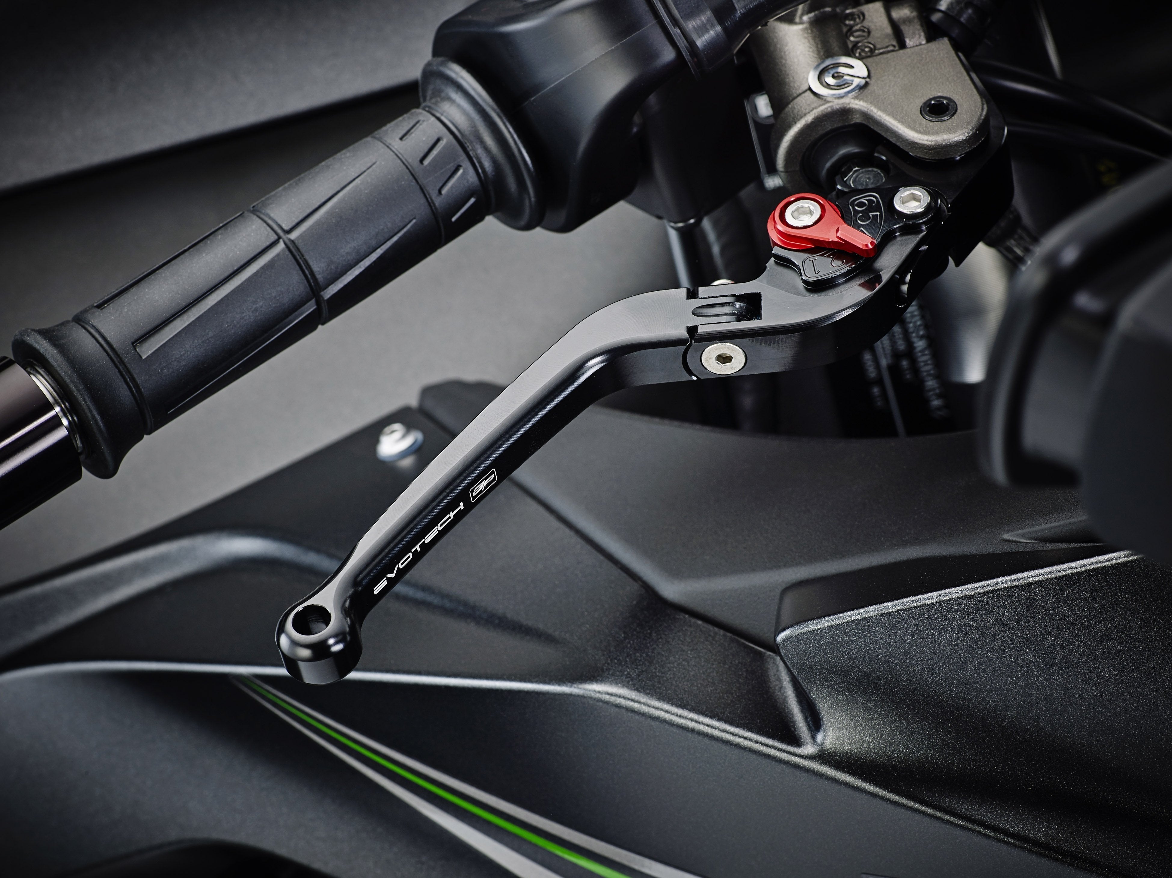 Evotech-Kawasaki-ZX10R-Brake-Lever-PRN002406-49489.jpg
