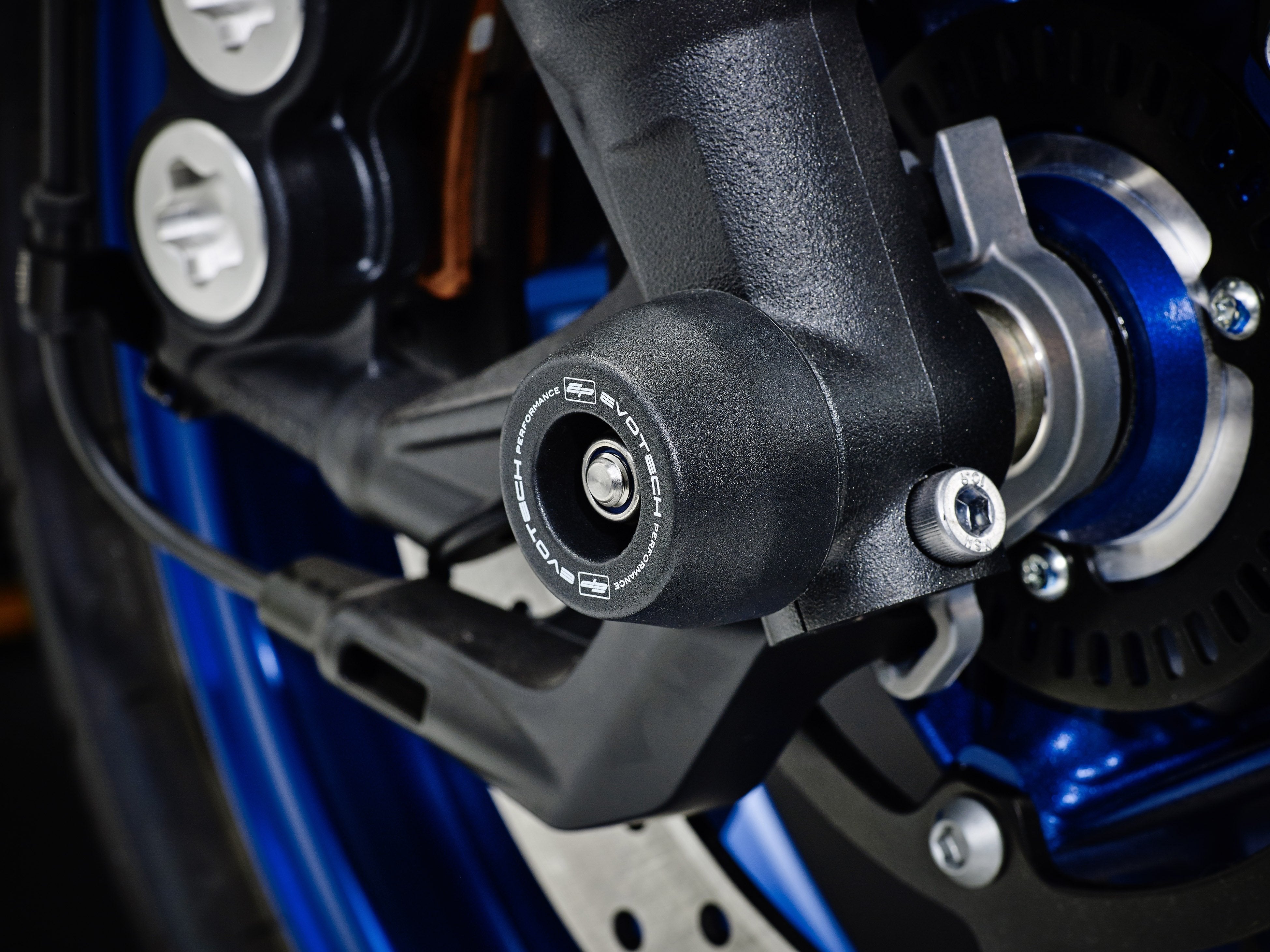 EP Front Spindle Bobbins - Yamaha FZ-09 (2017-2020)