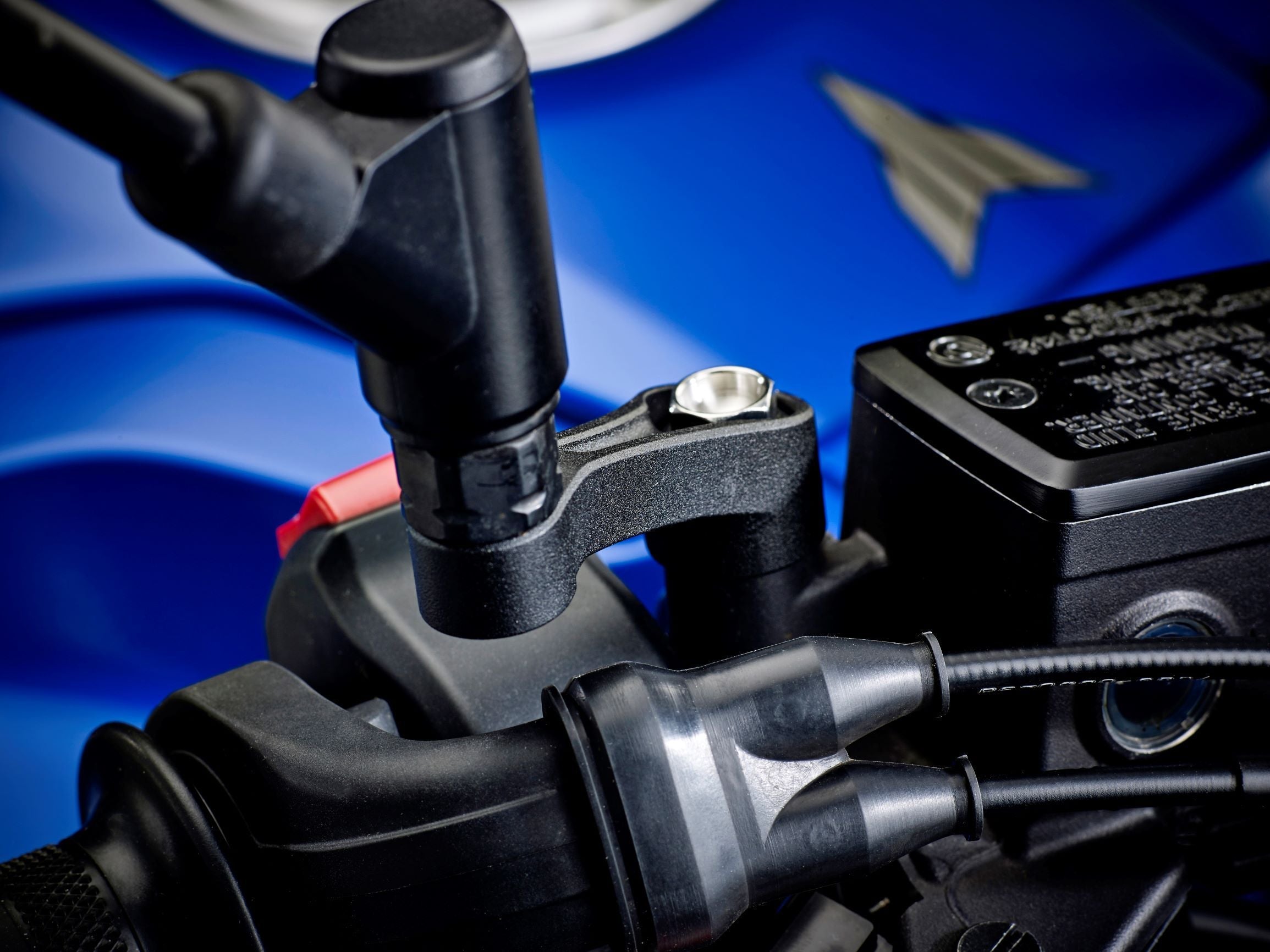 Evotech-Yamaha-MT10-Mirror-Extentions-54476_9761e857-06d0-4290-8638-17e32ca44ca7.jpg